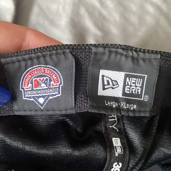 New Era Lansing Lugnuts Large X-Large Embroidered Black Baseball Hat - Picture 7 of 7